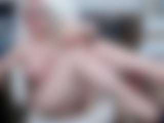 EllyBoobs's Live Sex Cam Show