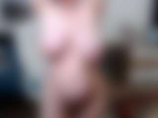 Live cam show with EllyBoobs - Blonde Hair MILF on sexylive.show