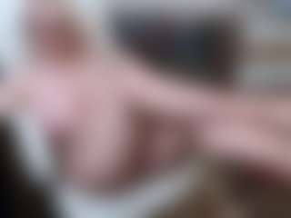 EllyBoobs's Live Sex Cam Show