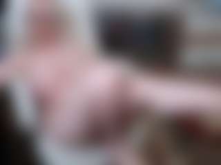 EllyBoobs's Live Sex Cam Show