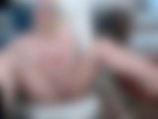 Live cam show with EllyBoobs - Big Tits Curvy on Dare Cams