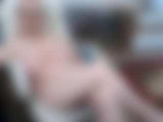 EllyBoobs's Live Sex Cam Show