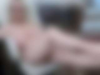 EllyBoobs's Live Sex Cam Show