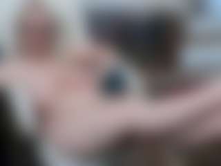 EllyBoobs's Live Sex Cam Show