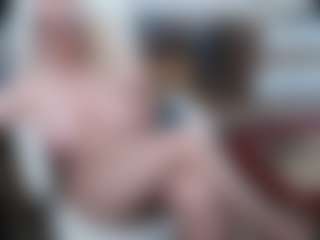EllyBoobs's Live Sex Cam Show
