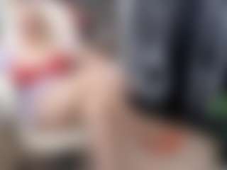 EllyBoobs's Live Sex Cam Show