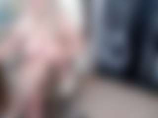 Live cam show with EllyBoobs - Blonde Hair on CamSextacy