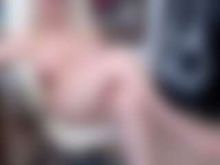 EllyBoobs's Live Sex Cam Show