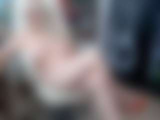 Show de cam en vivo con EllyBoobs - Granny BBW en Camsoda