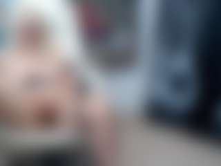 Live cam show with EllyBoobs - Granny on Camsoda