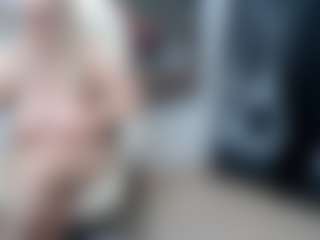EllyBoobs's Live Sex Cam Show