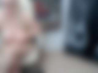 EllyBoobs's Live Sex Cam Show