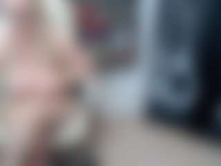 EllyBoobs's Live Sex Cam Show