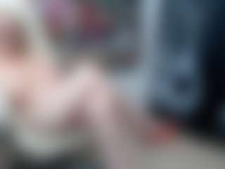 EllyBoobs's Live Sex Cam Show