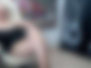 EllyBoobs's Live Sex Cam Show