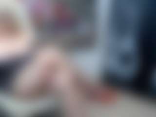 Live cam show with EllyBoobs - Big Tits on Camsoda