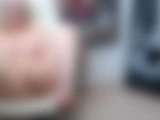 EllyBoobs's Live Sex Cam Show