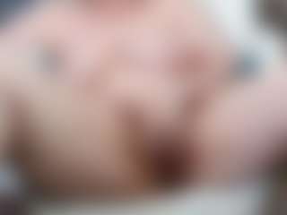 EllyBoobs's Live Sex Cam Show