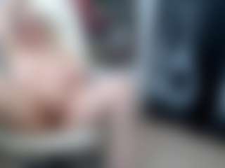 EllyBoobs's Live Sex Cam Show