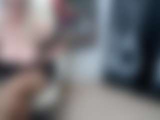Live cam show with EllyBoobs - Living Room on madthumbs