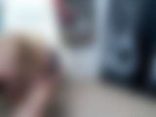 Live cam show with EllyBoobs - Spy Granny on EXY