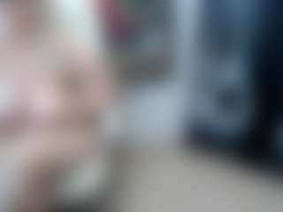 EllyBoobs's Live Sex Cam Show