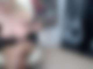 Live-camshow met EllyBoobs - Blonde Hair op Camsoda