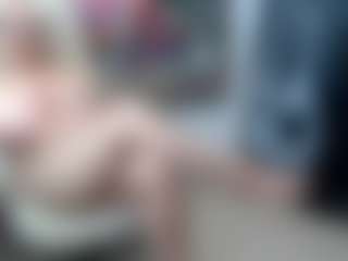 EllyBoobs's Live Sex Cam Show