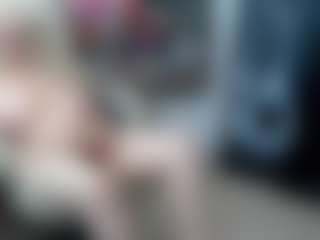 EllyBoobs's Live Sex Cam Show