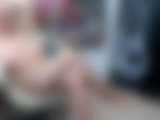 Live cam show with EllyBoobs - Hairy Pussy MILF on Streamer API
