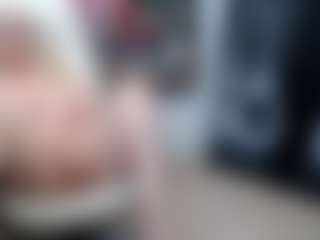 EllyBoobs's Live Sex Cam Show