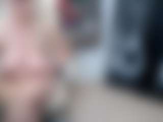 Live cam show with EllyBoobs - Granny Dildo on TottyGirls