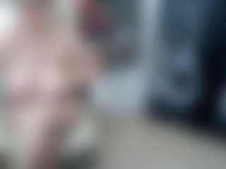 EllyBoobs's Live Sex Cam Show