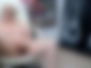 EllyBoobs's Live Sex Cam Show