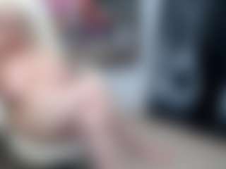 EllyBoobs's Live Sex Cam Show
