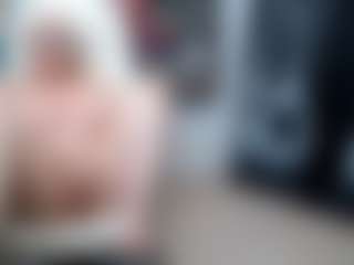EllyBoobs's Live Sex Cam Show