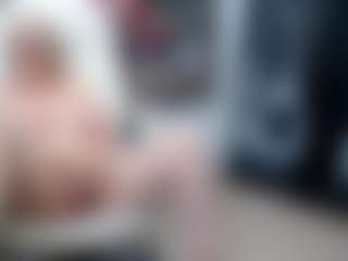 EllyBoobs's Live Sex Cam Show