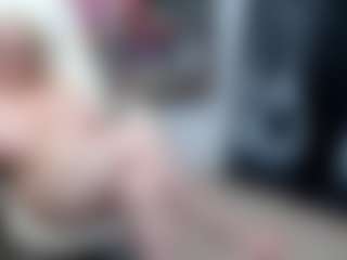 EllyBoobs's Live Sex Cam Show