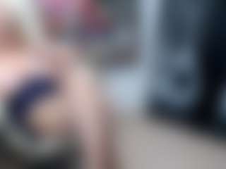 EllyBoobs's Live Sex Cam Show