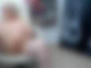 EllyBoobs's Live Sex Cam Show