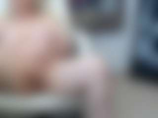 Live cam show with EllyBoobs - Big Tits on nudelive.tv