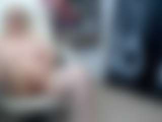 EllyBoobs's Live Sex Cam Show