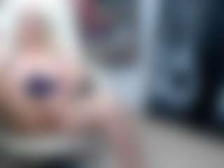 EllyBoobs's Live Sex Cam Show