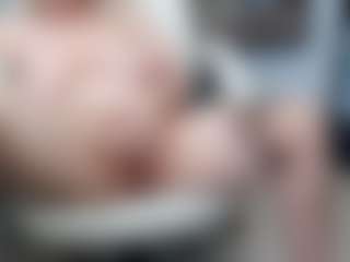 EllyBoobs's Live Sex Cam Show