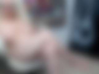 EllyBoobs's Live Sex Cam Show