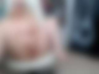 EllyBoobs's Live Sex Cam Show