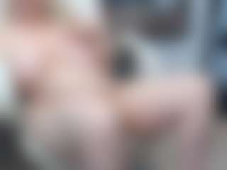 EllyBoobs's Live Sex Cam Show