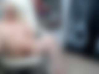 EllyBoobs's Live Sex Cam Show