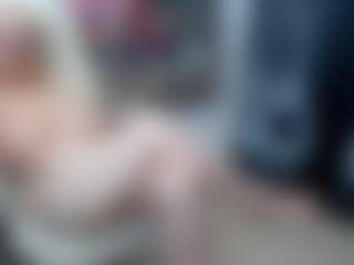 EllyBoobs's Live Sex Cam Show