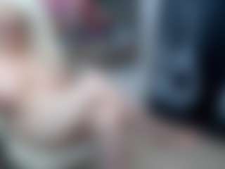 EllyBoobs's Live Sex Cam Show